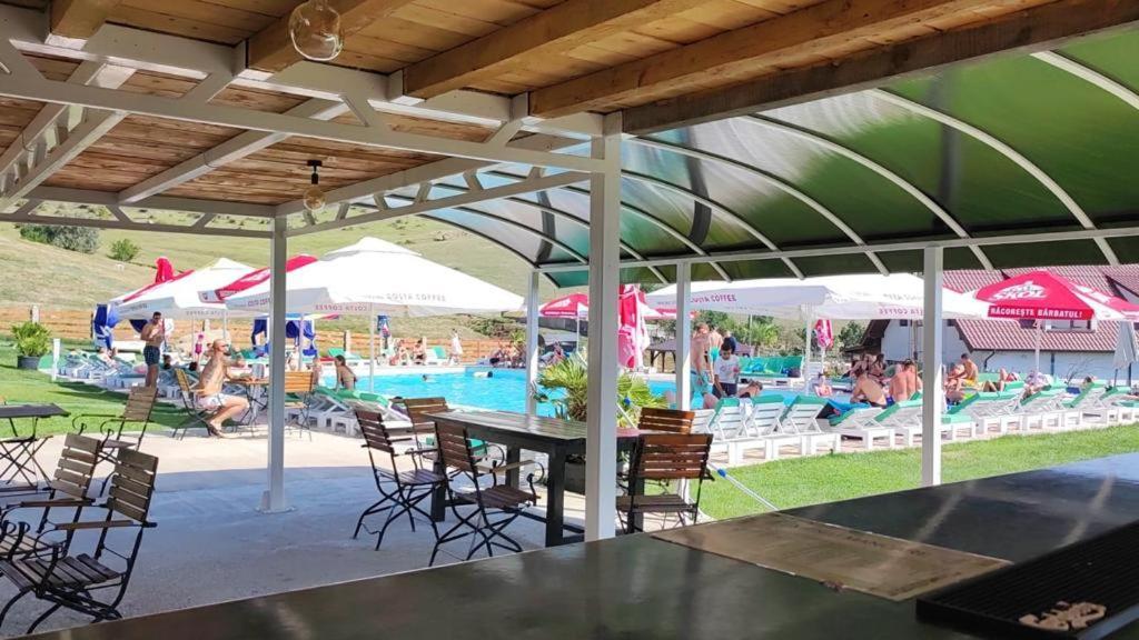 Relax Hotel Greci Екстериор снимка