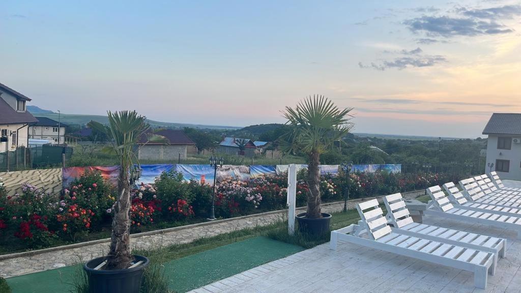 Relax Hotel Greci Екстериор снимка