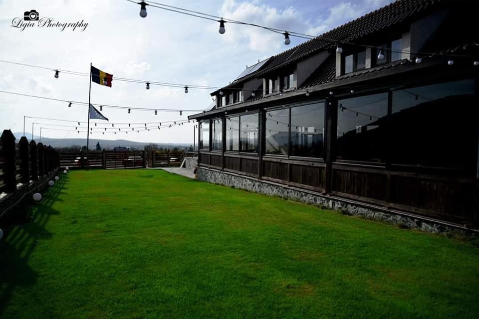 Relax Hotel Greci Екстериор снимка